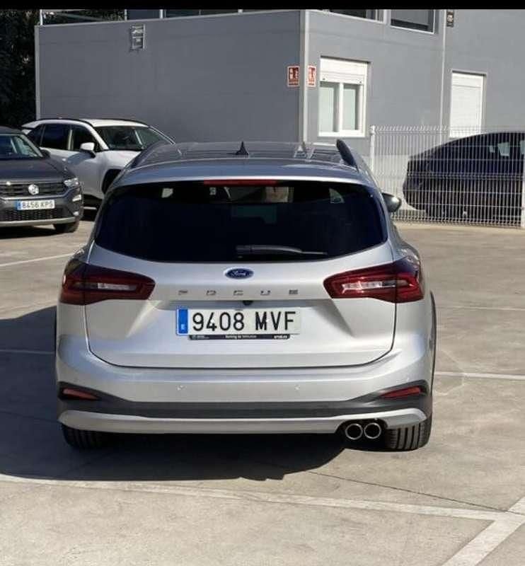 Usado Ford Focus Active X 155 CV (114 kW) 2024 Gris Familiar