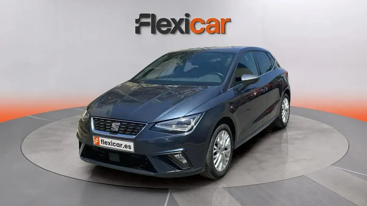Usado Seat Ibiza 116 CV (85 kW) 2024 Gris Utilitario