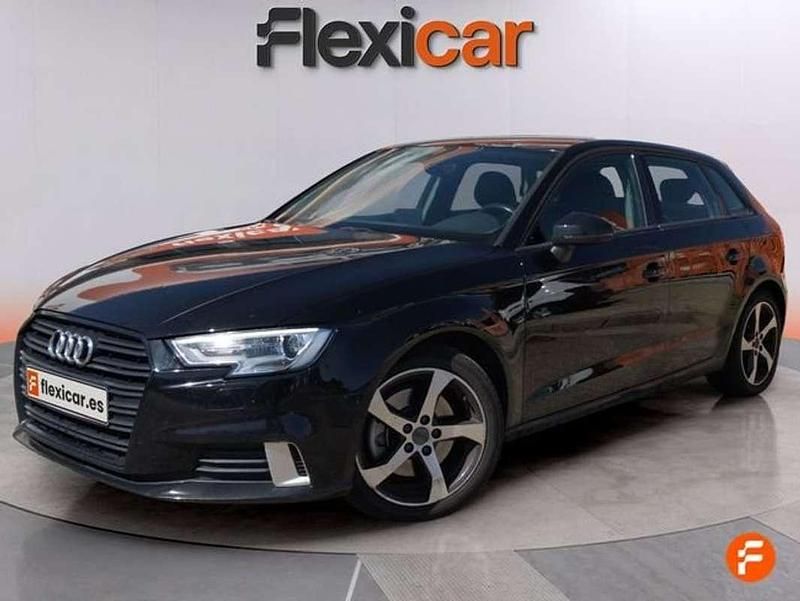 Usado Audi A3 Sportback Design 190 CV (139 kW) 2018 Negro Utilitario