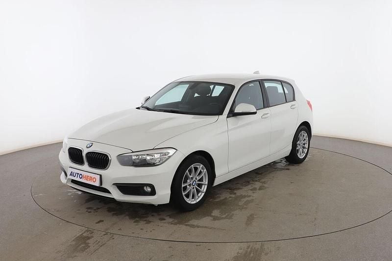 Usado BMW 118 Advantage 135 CV (99 kW) 2019 Blanco Utilitario