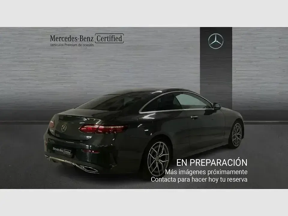 Usado Mercedes E220 194 CV (142 kW) 2021 Gris Coupe