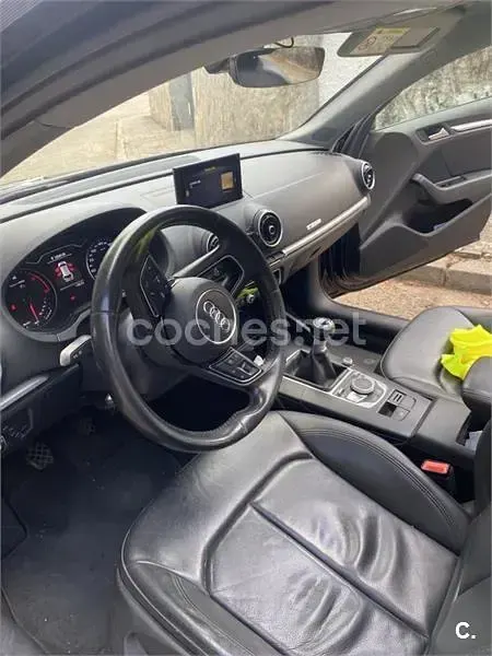 Usado Audi A3 110 CV (80 kW) 2017 Negro Berlina