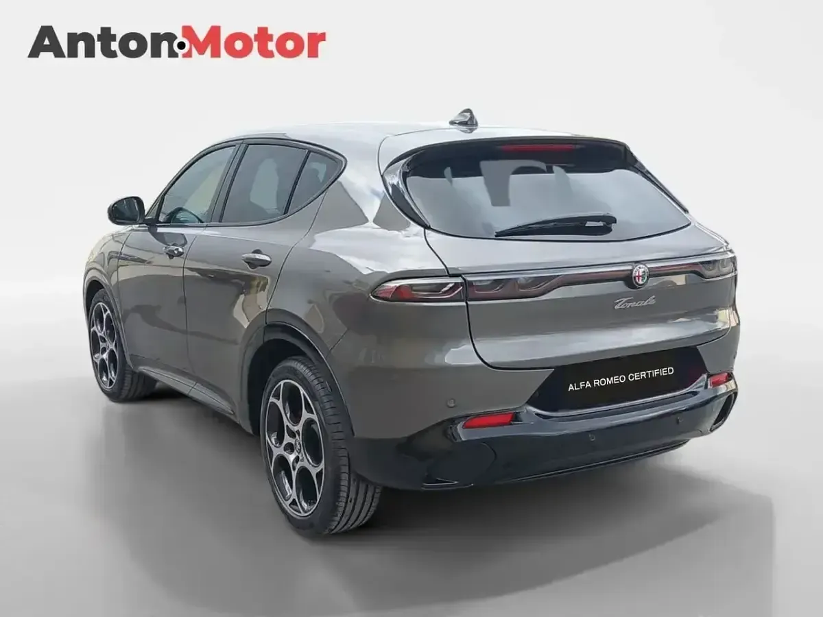 Nuevo Alfa Romeo Tonale Veloce 130 CV (95 kW) 2025 Gris SUV