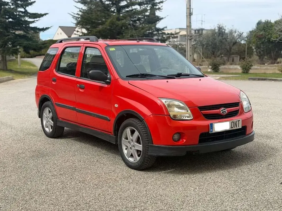 Usado Suzuki Ignis 99 CV (72 kW) 2005 Rojo Utilitario