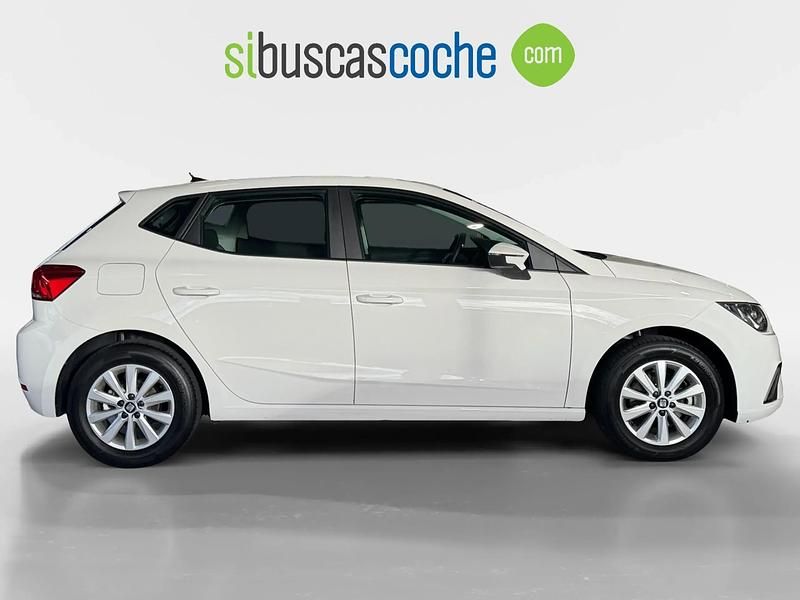 Usado Seat Ibiza Style 110 CV (80 kW) 2021 Blanco Utilitario