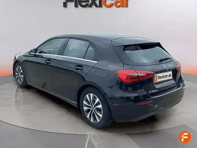 Begagnad Mercedes A180 116 HK (85 kW) 2019 Svart