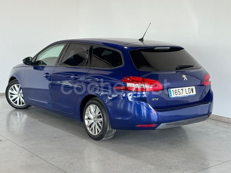 Usado Peugeot 308 SW Business-Line 100 CV (73 kW) 2020 Azul Familiar
