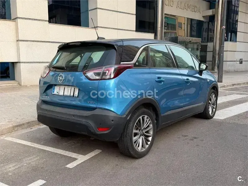 Usado Opel Crossland X Excellence 130 CV (95 kW) 2017 Azul SUV
