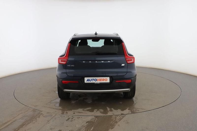 Usado Volvo XC40 Inscription 261 CV (191 kW) 2022 Azul SUV