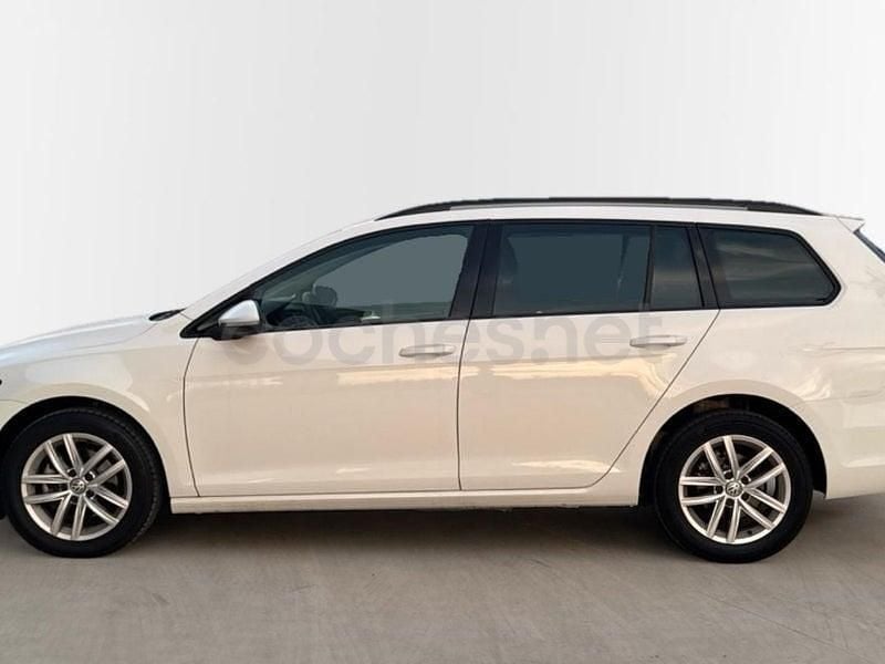 Usado VW Golf VII Advance 115 CV (84 kW) 2020 Blanco Familiar