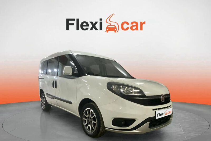 Blanco Usado 2022 Fiat Doblò Trekking Monovolumen | 14.470 € (Buen precio) - Imagen 1/4