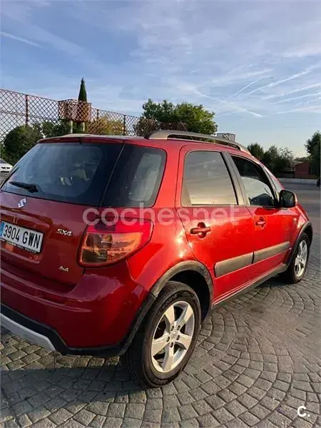 Usado Suzuki SX4 GL 135 CV (99 kW) 2010 Rojo SUV