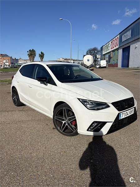 Begagnad Seat Ibiza FR 115 HK (84 kW) 2018 Vit Halvkombi