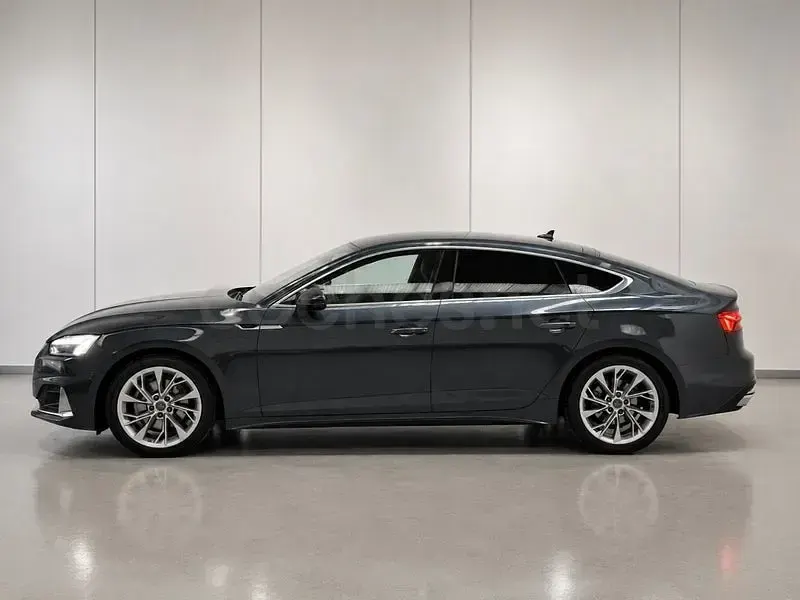 Usado Audi A5 Sportback S-Line 163 CV (119 kW) 2020 Gris / plata Utilitario