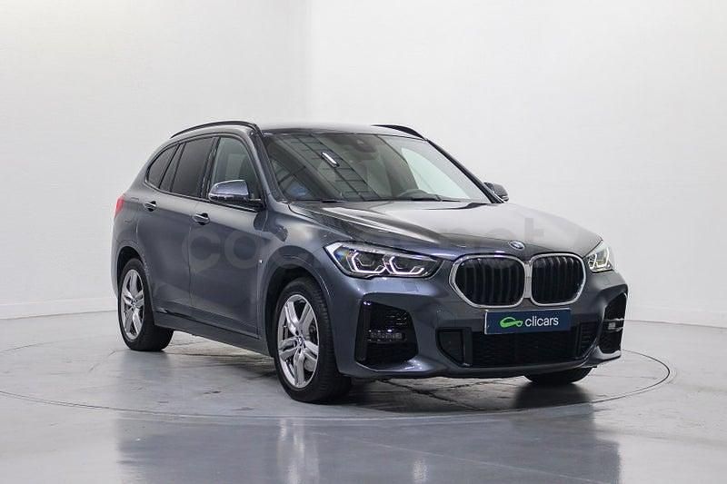 Usado BMW X1 220 CV (161 kW) 2021 Gris / plata SUV