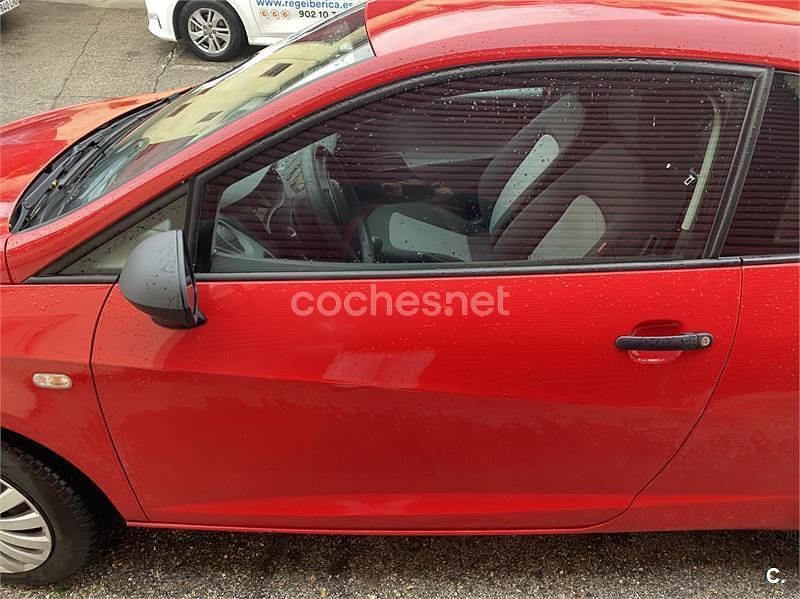 Usado Seat Ibiza SC Copa 85 CV (62 kW) 2012 Rojo Utilitario
