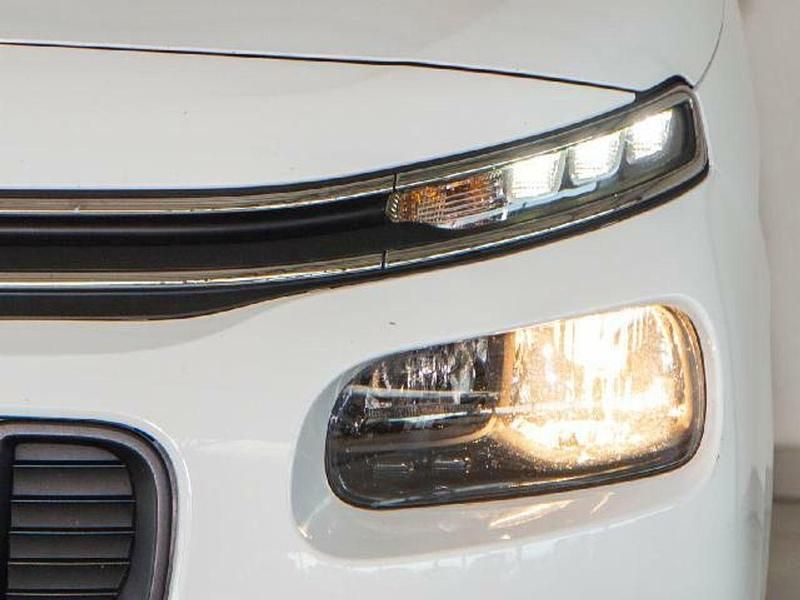 Usado Citroën Berlingo Feel 102 CV (75 kW) 2019 Blanco Monovolumen