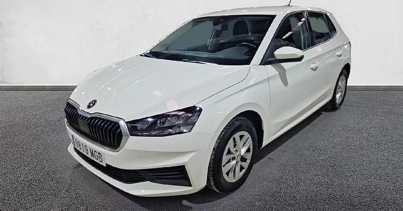 Usado Skoda Fabia Ambition 95 CV (69 kW) 2023 Utilitario