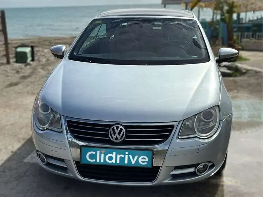 Usado VW Eos 140 CV (102 kW) 2008 Gris Descapotable