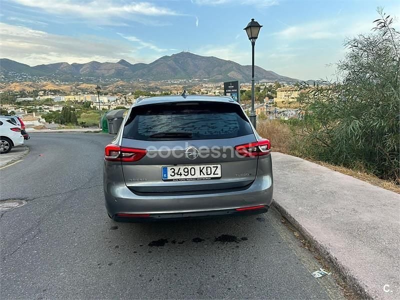 Usado Opel Insignia Excellence 170 HP (125 kW) 2017 Cinzento Carrinha