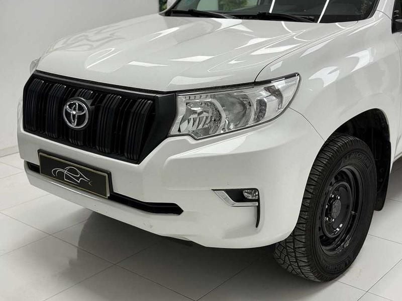 Używany Toyota Land Cruiser 177 KM (130 kW) 2019 Biały SUV
