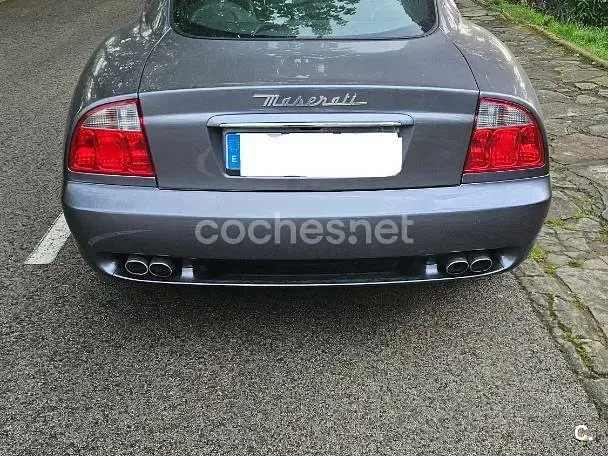 Usado Maserati Coupé 390 CV (286 kW) 2003 Gris / plata Coupe
