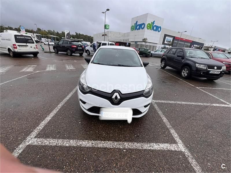 Usado Renault Clio IV Business 75 CV (55 kW) 2019 Blanco Berlina