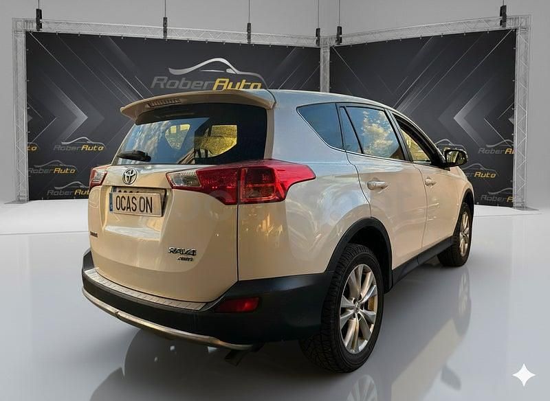 Usado Toyota RAV4 Business Edition 150 CV (110 kW) 2014 Blanco SUV