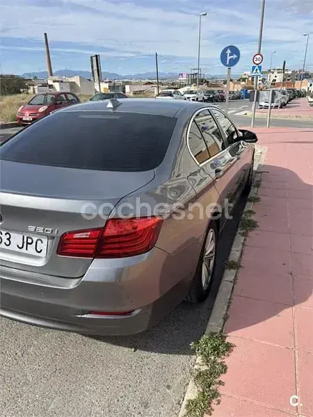 Usado BMW 520 184 CV (135 kW) 2016 Gris / plata Berlina