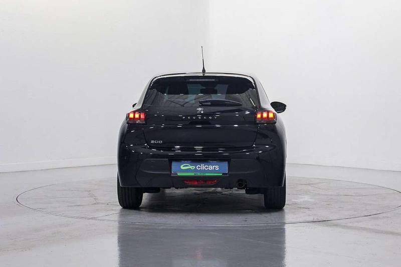 Usado Peugeot 208 Active 102 CV (75 kW) 2022 Negro Utilitario