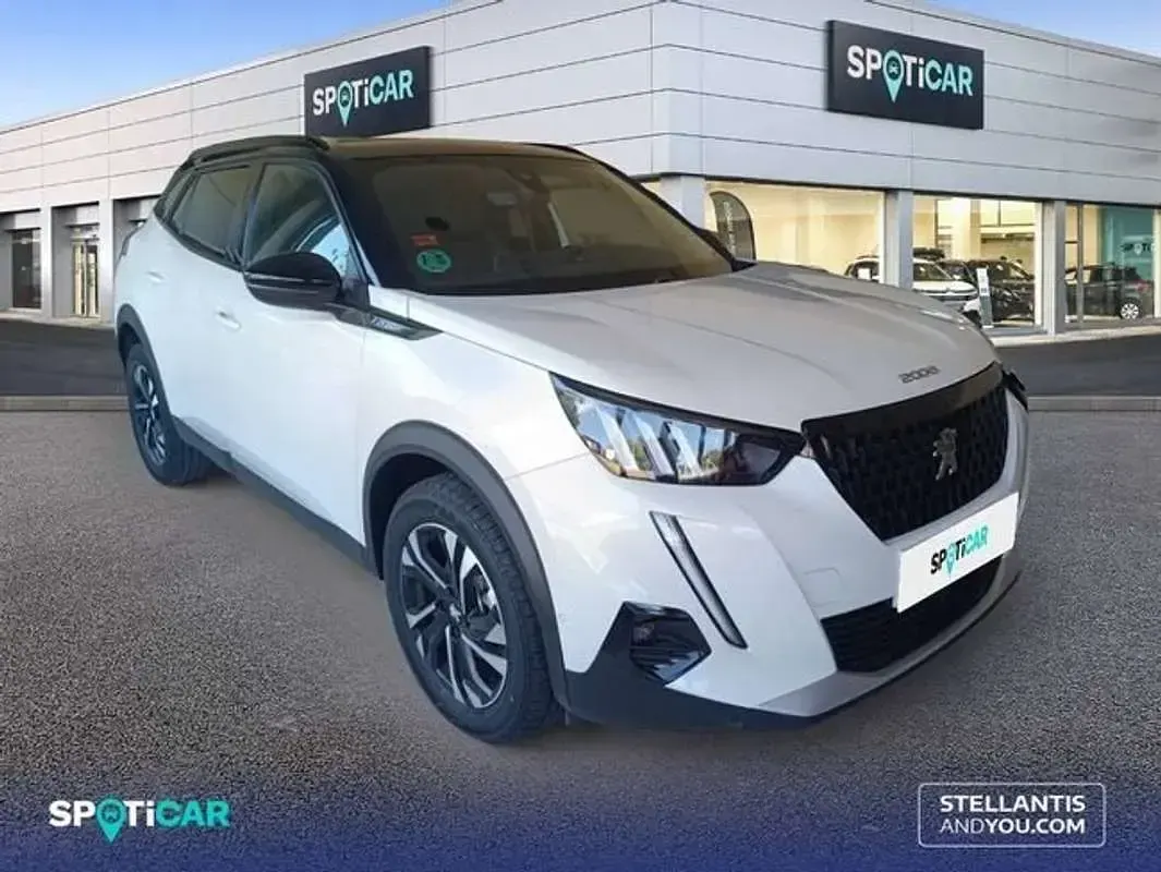 Usado Peugeot 2008 GT 131 CV (96 kW) 2021 Blanco SUV