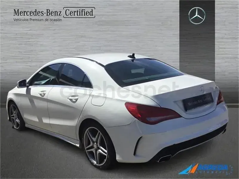 Usado Mercedes CLA200 136 CV (100 kW) 2016 Blanco Coupe