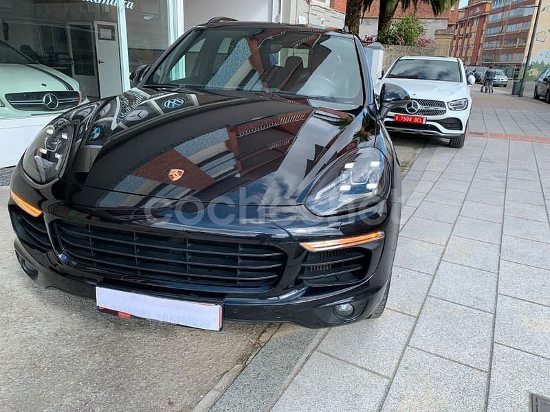 Negro Usado 2018 Porsche Cayenne Platinum Edition SUV | 41.500 € (Un poco caro) - Imagen 1/4