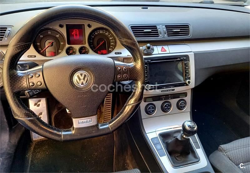 Usado VW Passat Advance 105 CV (77 kW) 2008 Negro Familiar