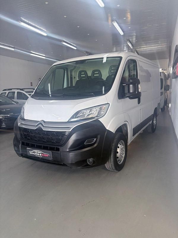 Usado Citroën Jumper 120 CV (88 kW) 2022 Blanco Monovolumen