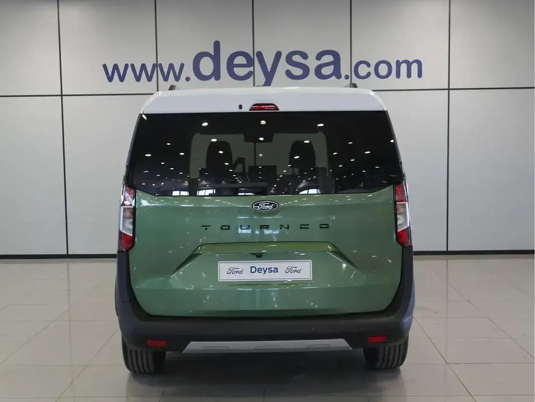 Nuevo Ford Tourneo Courier Active 125 CV (91 kW) 2026 Verde Monovolumen