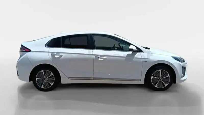 Usado Hyundai Ioniq 141 CV (103 kW) 2020 Blanco Utilitario