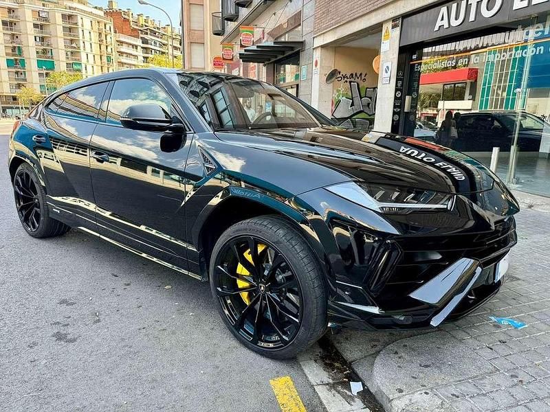Usado Lamborghini Urus 666 CV (489 kW) 2024 Negro SUV