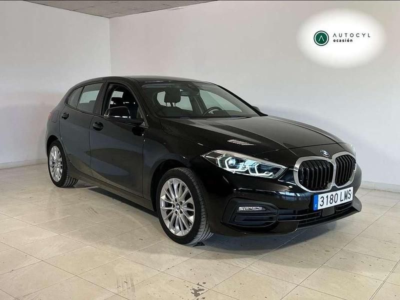 Negro Usado 2021 BMW 118 Utilitario | 21.900 € (Precio justo) - Imagen 1/4
