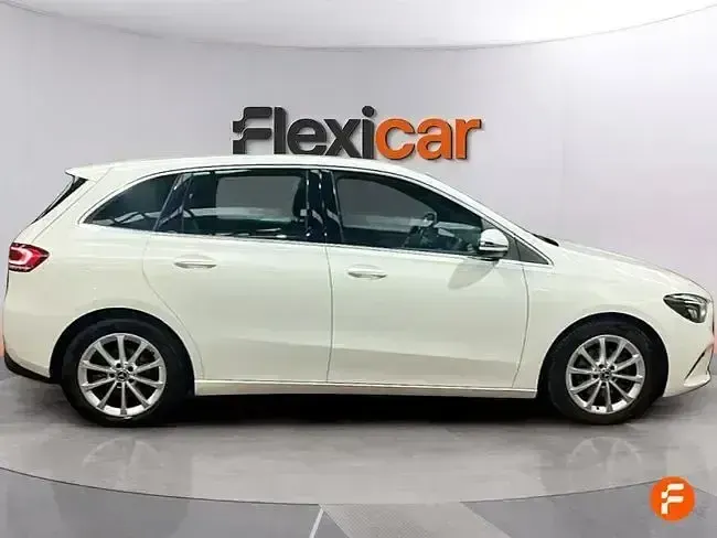 Usado Mercedes B180 116 CV (85 kW) 2020 Blanco Utilitario