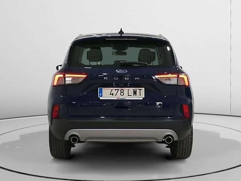 Usado Ford Kuga Titanium 150 HP (110 kW) 2022 Azul SUV