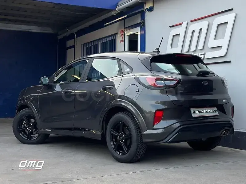 Usado Ford Puma ST-Line 125 CV (91 kW) 2022 Gris / plata SUV