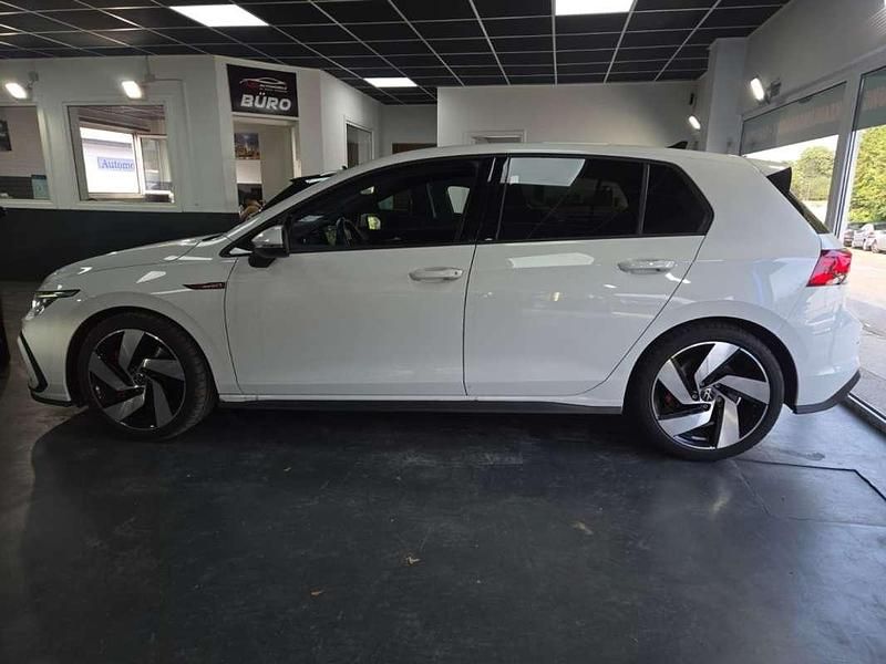 Usado VW Golf VIII GTI 245 CV (180 kW) 2021 Blanco Utilitario