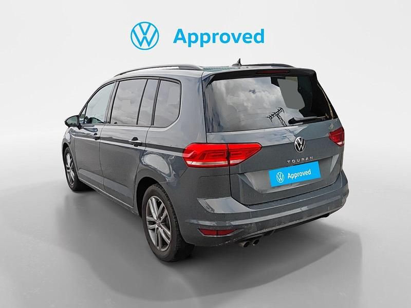 Usado VW Touran 150 CV (110 kW) 2025 Gris Monovolumen