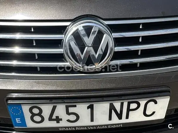 Usado VW Passat R-line 300 CV (220 kW) 2012 Marrón Berlina