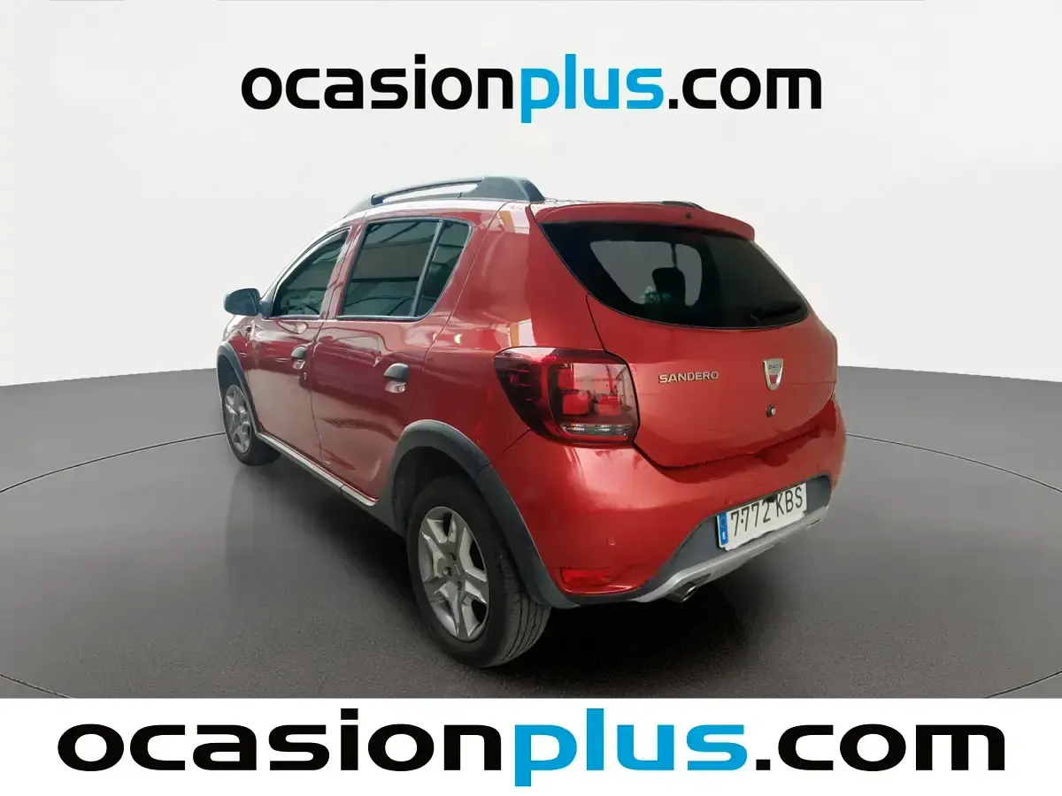 Usado Dacia Sandero Stepway 90 CV (66 kW) 2017 Rojo Berlina
