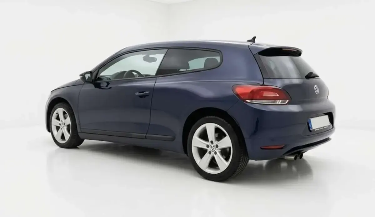 Usado VW Scirocco 160 CV (117 kW) 2011 Azul Coupe
