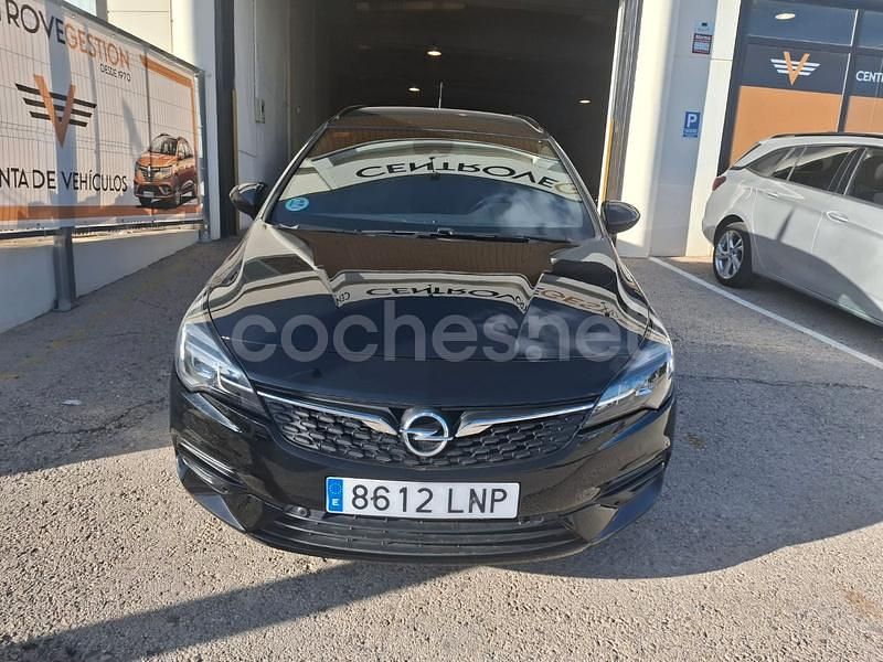 Usado Opel Astra Business Elegance 145 CV (106 kW) 2021 Negro Familiar