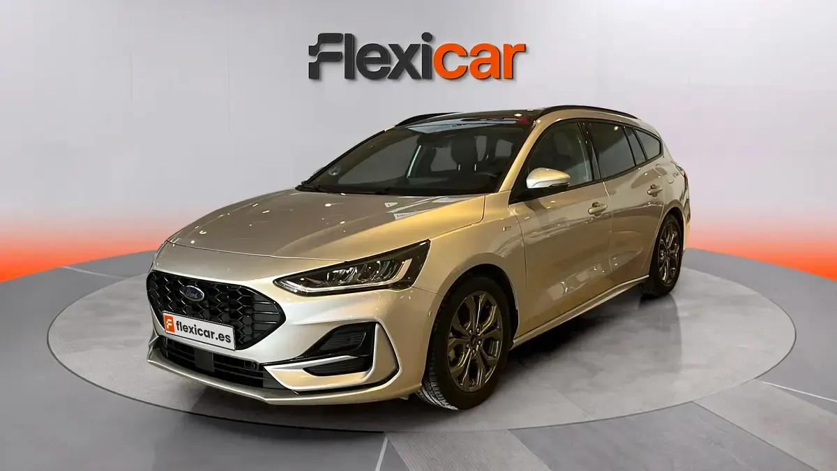 Usado Ford Focus ST-Line 155 CV (114 kW) 2024 Gris Familiar