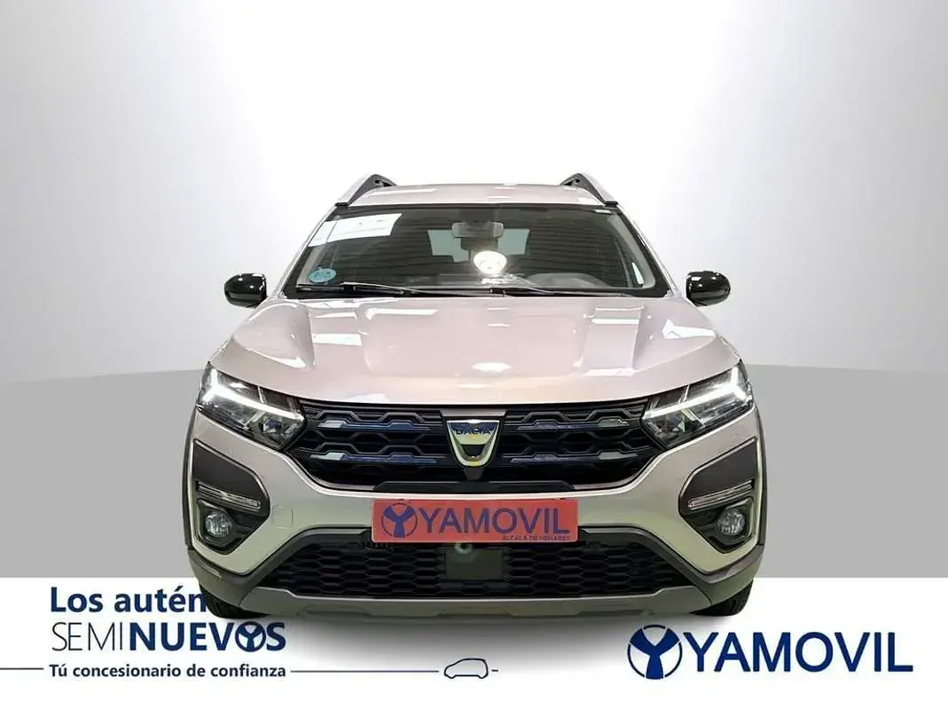 Usado Dacia Jogger Extreme 110 CV (80 kW) 2022 Gris Monovolumen